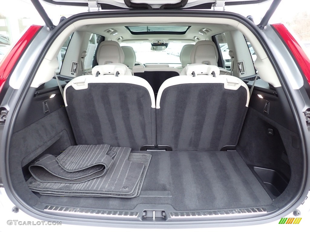 2019 Volvo XC90 T6 AWD Momentum Trunk Photo #137056692
