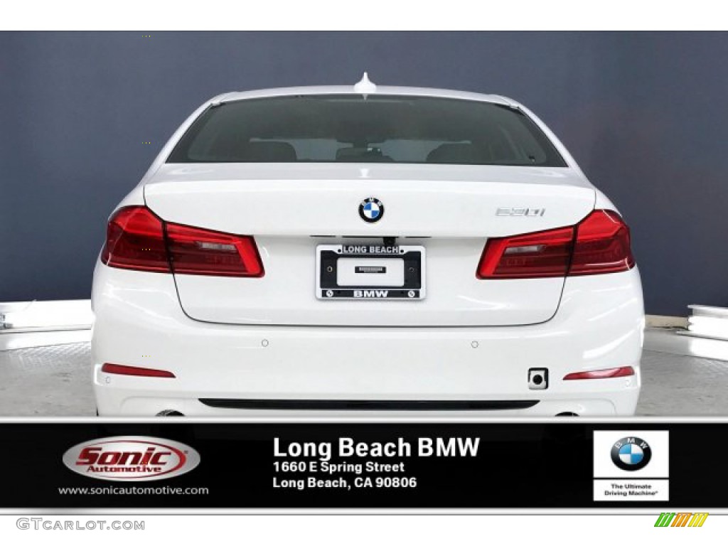 2020 5 Series 530i Sedan - Alpine White / Black photo #3