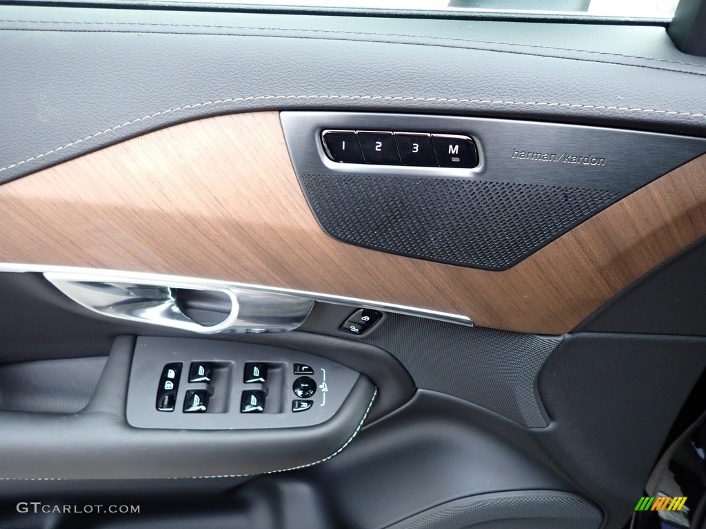 2020 Volvo XC90 T6 AWD Inscription Charcoal Door Panel Photo #137057587