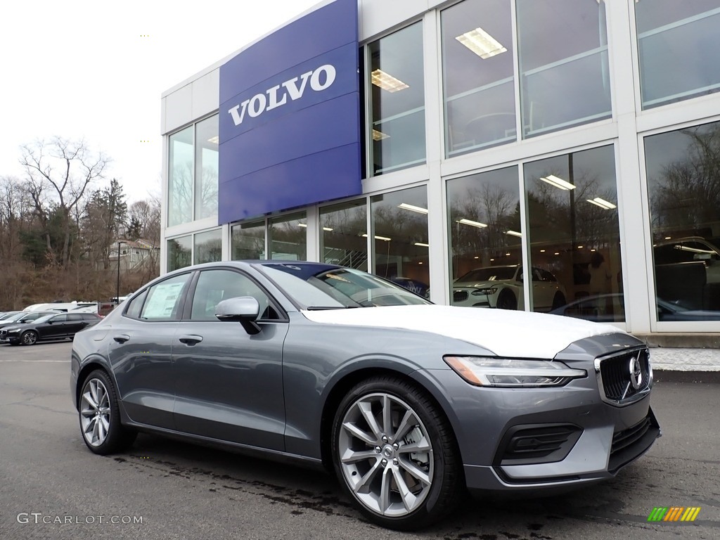 Osmium Gray Metallic 2020 Volvo S60 T6 AWD Momentum Exterior Photo #137058132