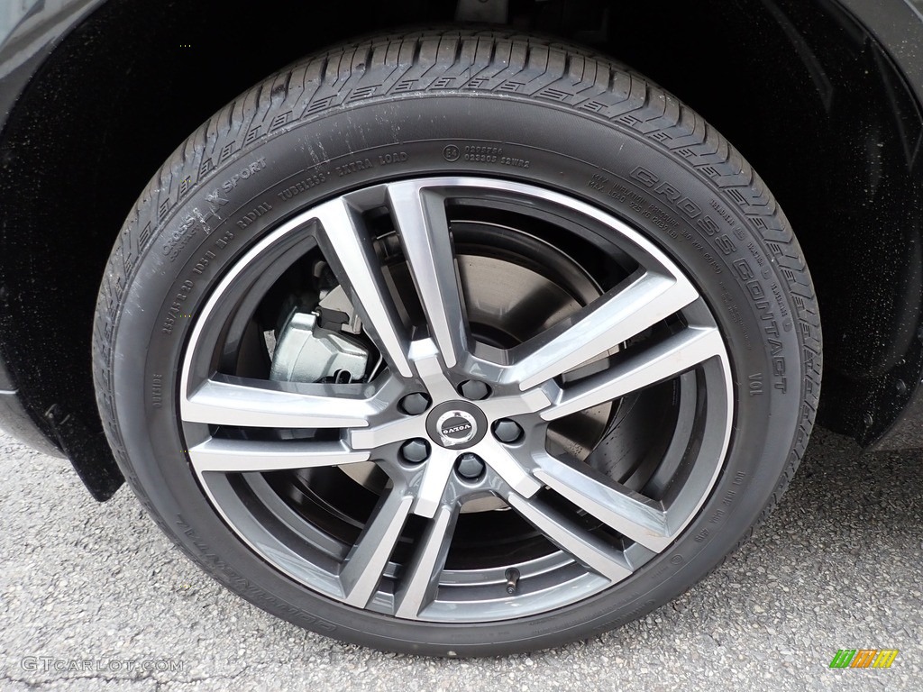 2020 Volvo XC60 T6 AWD Momentum Wheel Photo #137059932