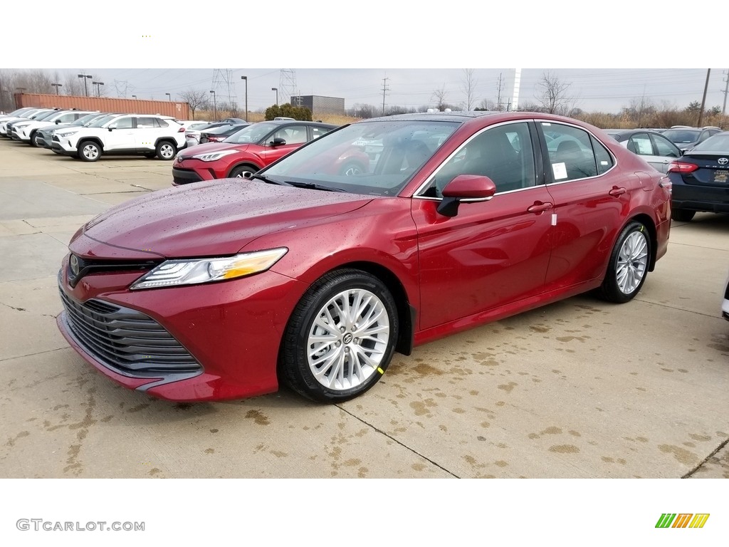 2020 Camry XLE - Ruby Flare Pearl / Black photo #1