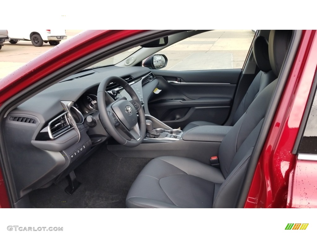 2020 Camry XLE - Ruby Flare Pearl / Black photo #2