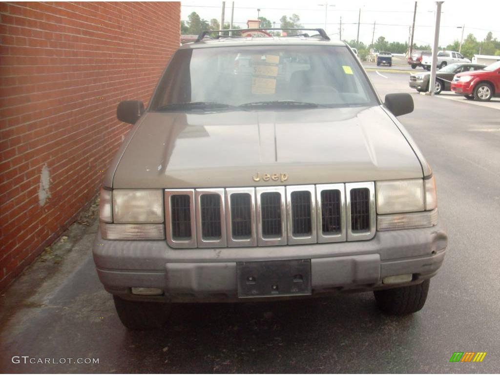 1997 Grand Cherokee Laredo - Char Gold Satin Glow / Agate Black photo #8