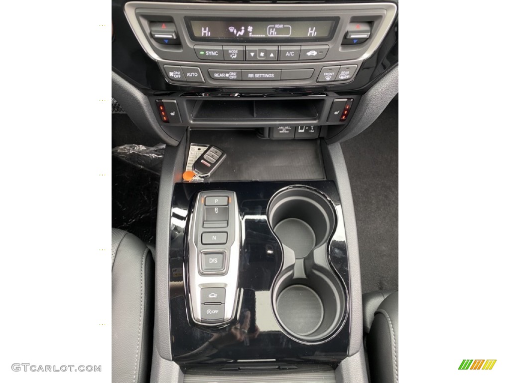 2020 Honda Ridgeline RTL-E AWD Controls Photo #137069448
