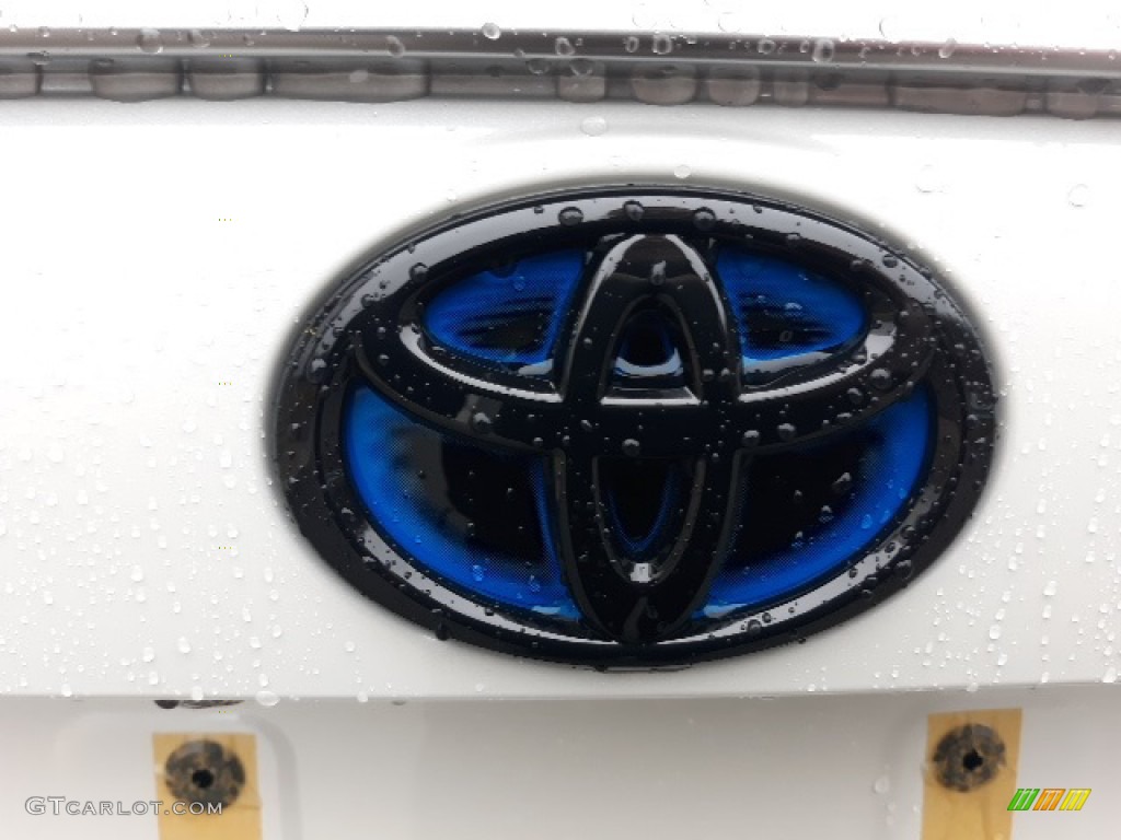 2020 Toyota RAV4 XSE AWD Hybrid Marks and Logos Photo #137070615