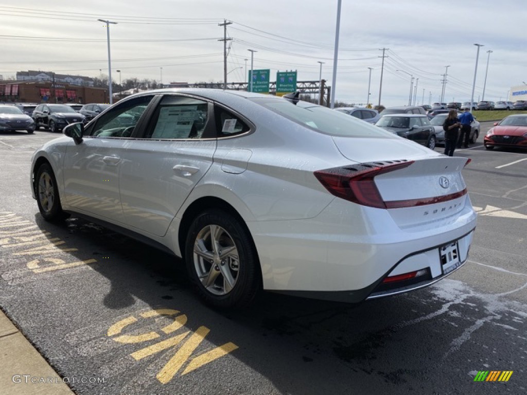 2020 Sonata SE - Quartz White / Black photo #5