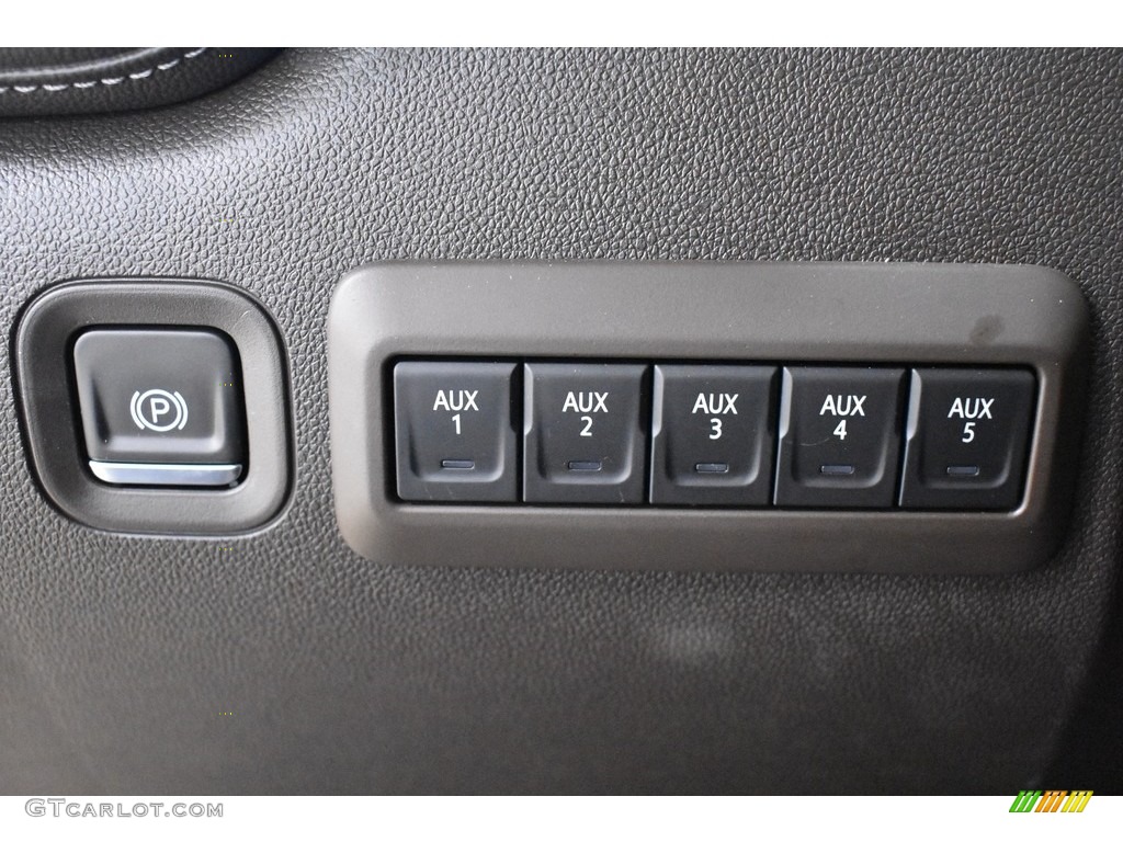 2020 GMC Sierra 3500HD SLT Crew Cab 4WD Controls Photo #137087389