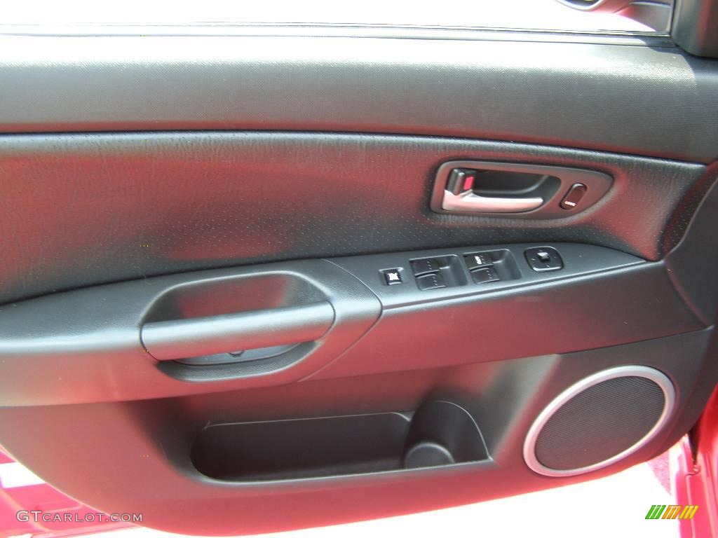 2005 MAZDA3 s Hatchback - Velocity Red Mica / Black photo #10