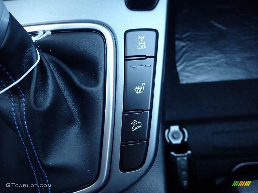 2021 Kia Seltos S AWD Controls Photo #137098525