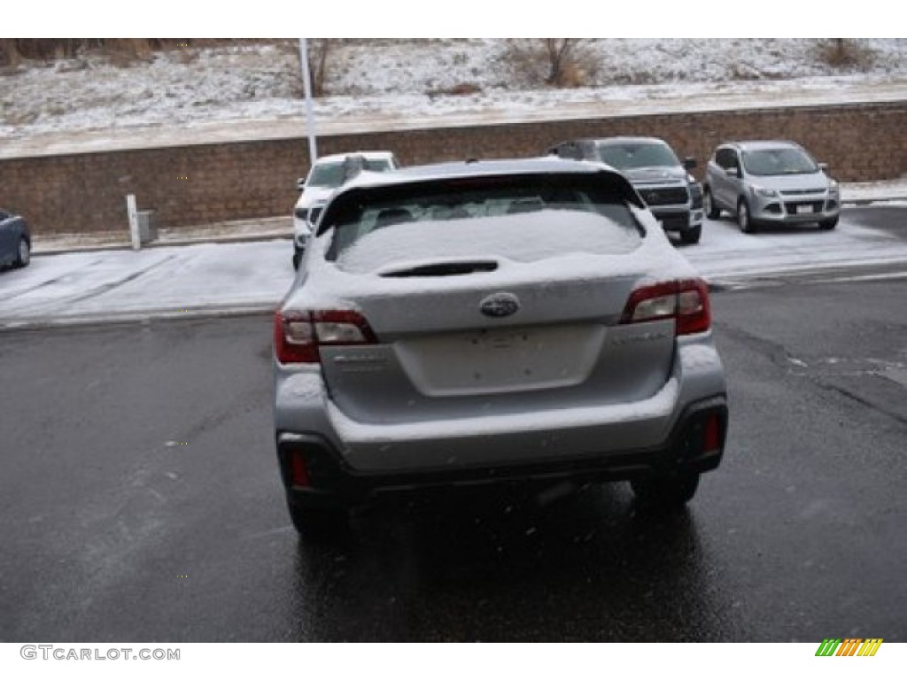 2019 Outback 2.5i - Ice Silver Metallic / Slate Black photo #5