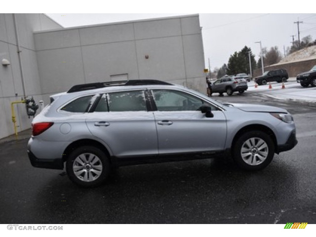 2019 Outback 2.5i - Ice Silver Metallic / Slate Black photo #7