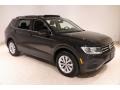 Deep Black Pearl - Tiguan SE 4MOTION Photo No. 1
