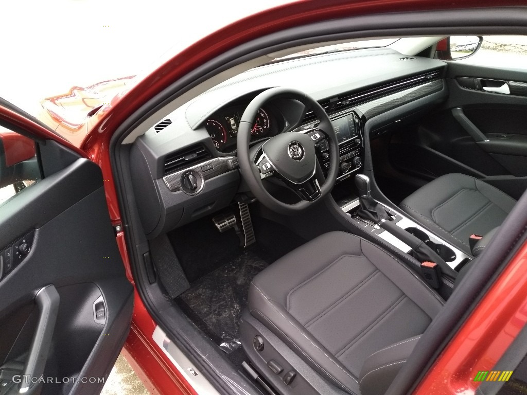 Titan Black Interior 2020 Volkswagen Passat R-Line Photo #137104118