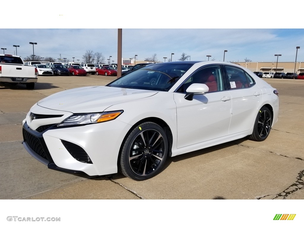 2020 Camry XSE - Wind Chill Pearl / Cockpit Red photo #1