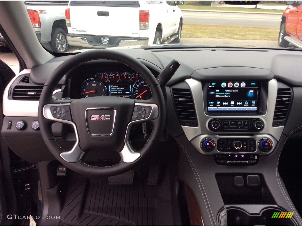 2020 GMC Yukon SLE 4WD Jet Black Dashboard Photo #137108879
