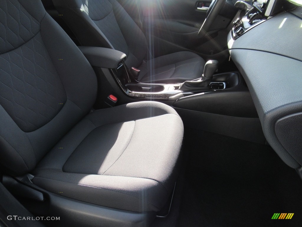 2020 Corolla LE - Super White / Black photo #12