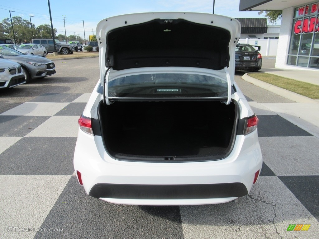 2020 Corolla LE - Super White / Black photo #15