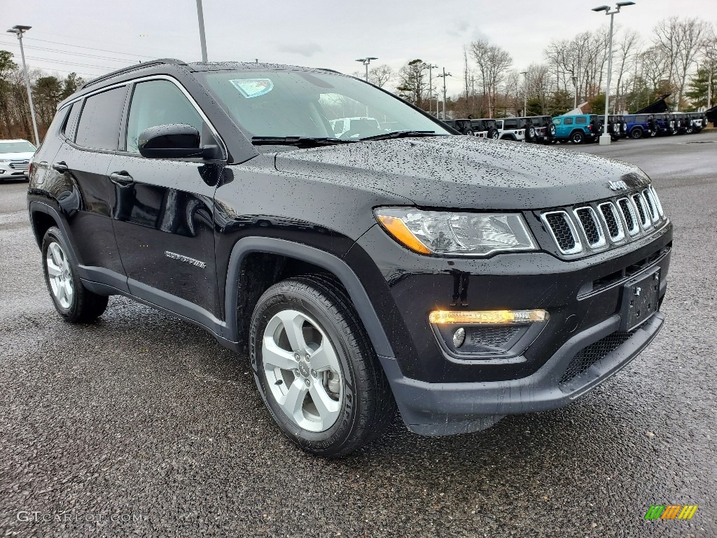 Diamond Black Crystal Pearl 2020 Jeep Compass Latitude 4x4 Exterior Photo #137120301