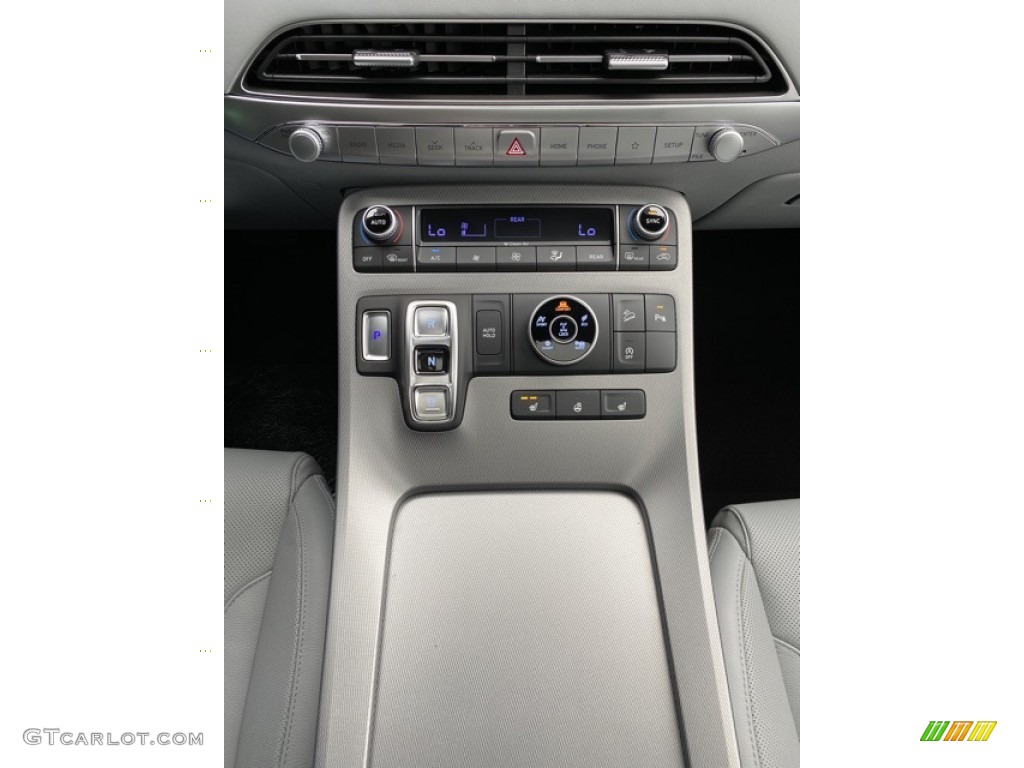 2020 Hyundai Palisade SEL AWD Controls Photo #137120616