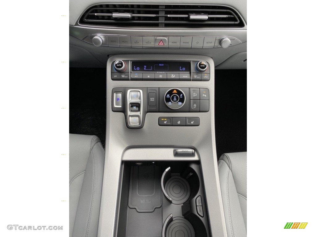 2020 Hyundai Palisade SEL AWD Controls Photo #137120634