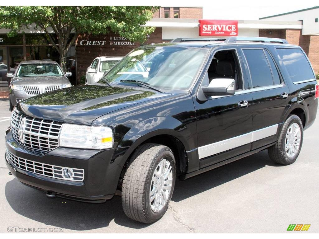 2007 Navigator Ultimate 4x4 - Black / Charcoal photo #1