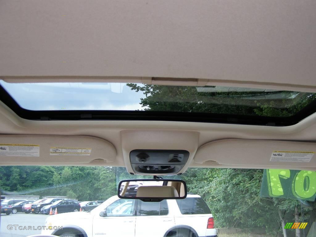 2007 Mountaineer Premier AWD - White Chocolate Tri Coat / Camel photo #19