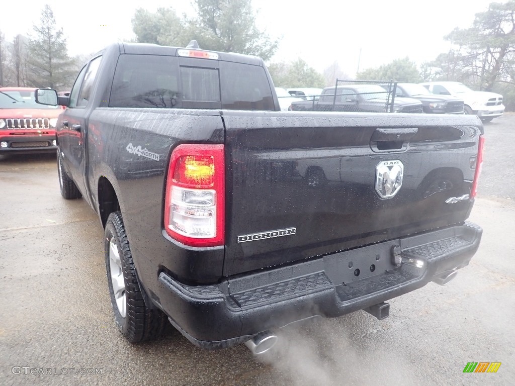 2020 1500 Big Horn Crew Cab 4x4 - Diamond Black Crystal Pearl / Black/Diesel Gray photo #3