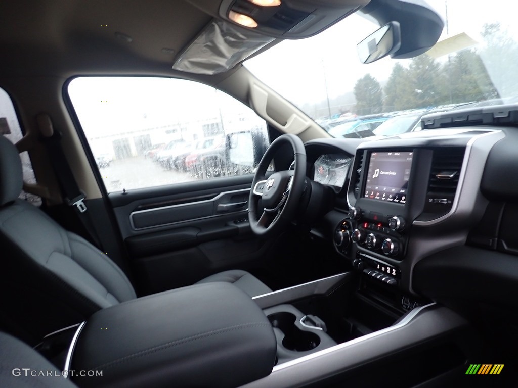 2020 1500 Big Horn Crew Cab 4x4 - Diamond Black Crystal Pearl / Black/Diesel Gray photo #11