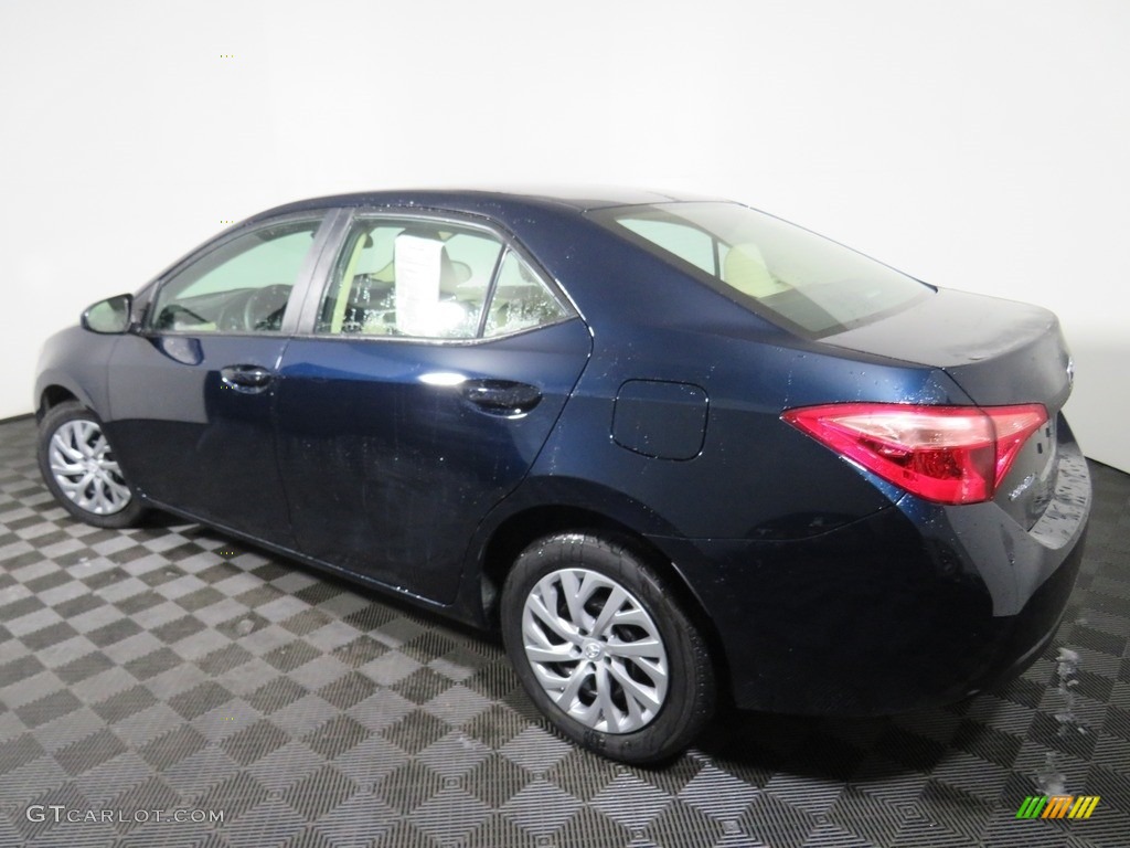 2019 Corolla LE - Galactic Aqua Mica / Almond photo #9