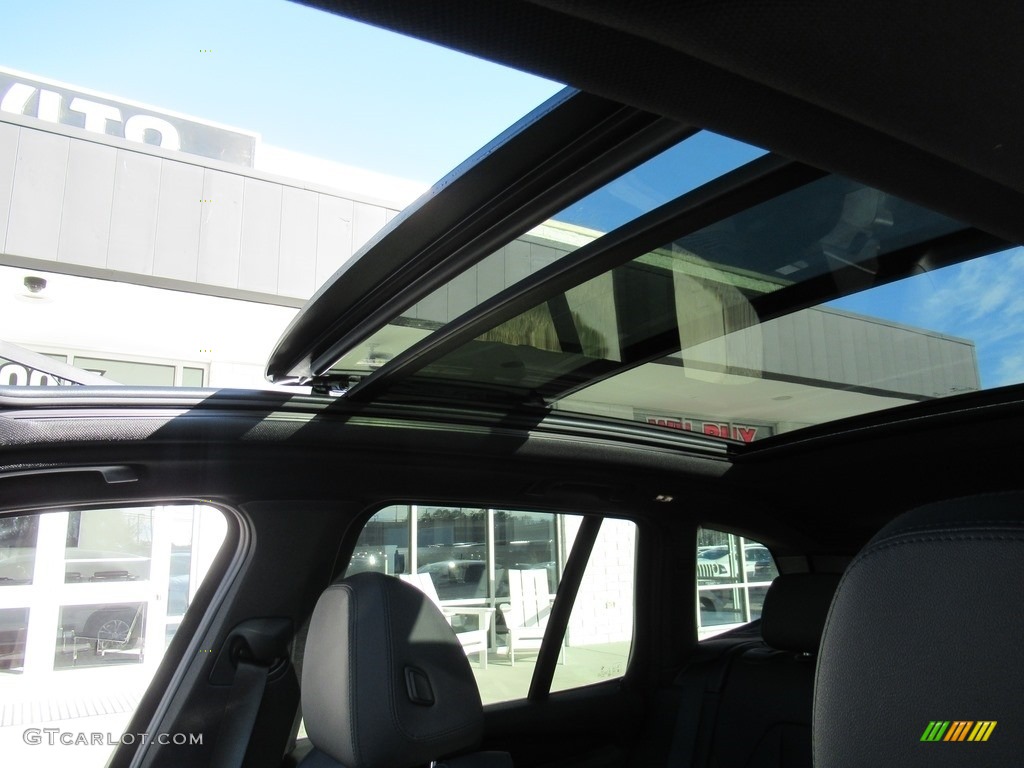 2020 X3 xDrive30i - Glacier Silver Metallic / Black photo #11