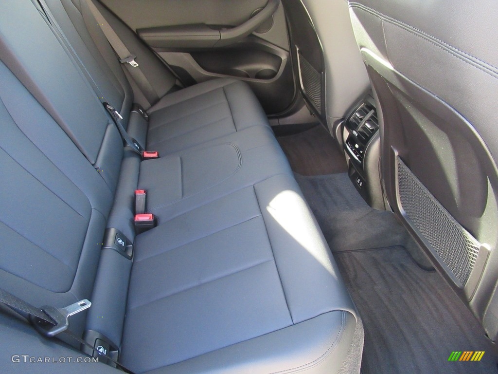 2020 X3 xDrive30i - Glacier Silver Metallic / Black photo #14