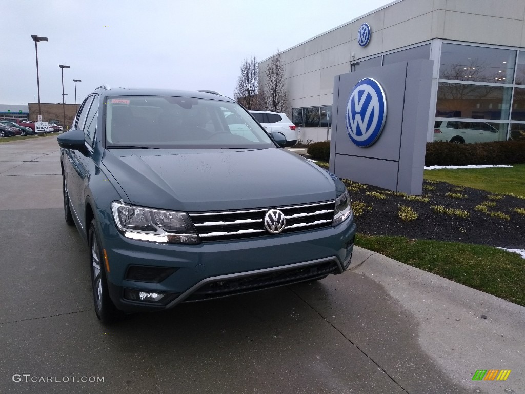 2020 Tiguan SEL 4MOTION - Stone Blue Metallic / Titan Black photo #1