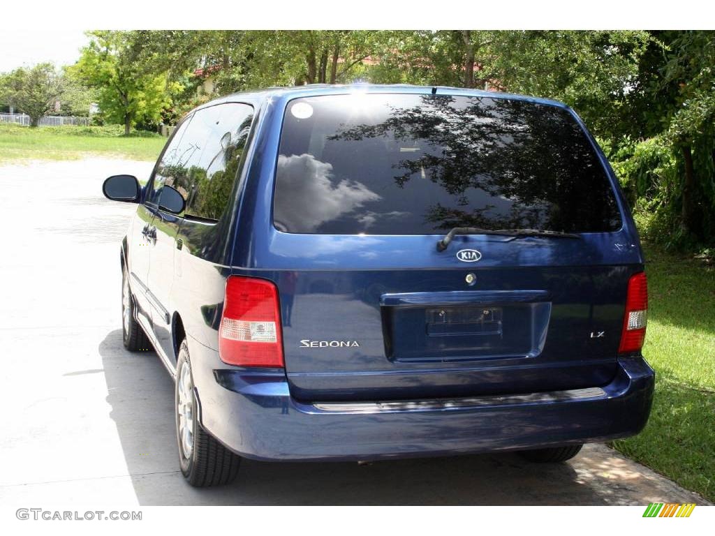 2004 Sedona LX - Imperial Blue / Gray photo #10
