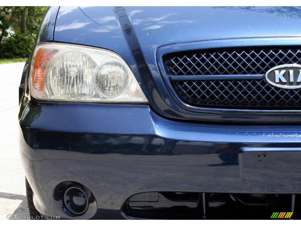 2004 Sedona LX - Imperial Blue / Gray photo #29