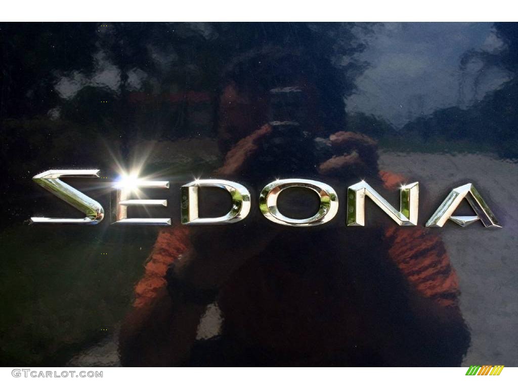 2004 Sedona LX - Imperial Blue / Gray photo #39