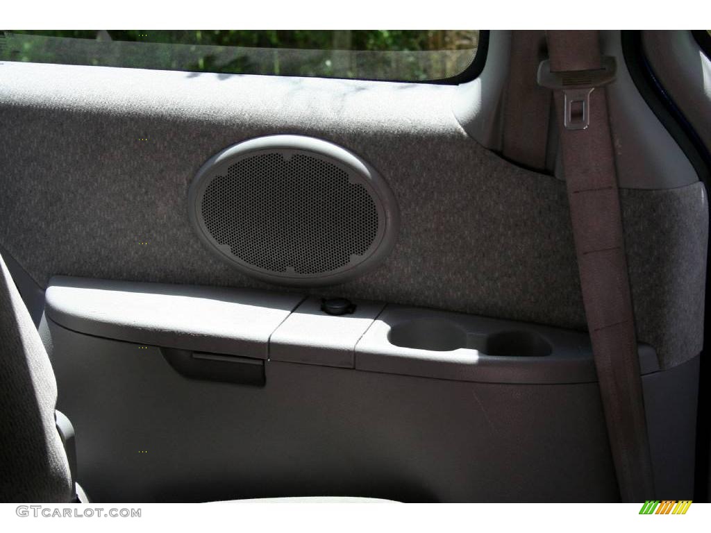 2004 Sedona LX - Imperial Blue / Gray photo #53