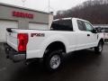 Oxford White - F250 Super Duty XL SuperCab 4x4 Photo No. 2