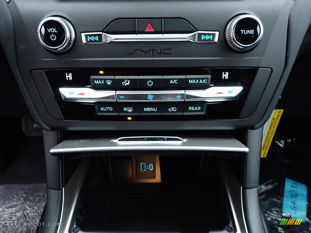 2020 Explorer XLT 4WD - Blue Metallic / Ebony photo #20