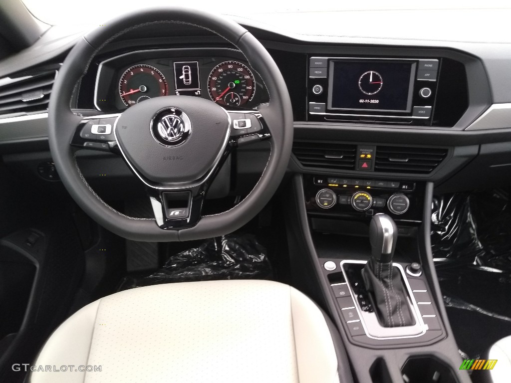 2020 Volkswagen Jetta R-Line Storm Gray Dashboard Photo #137182953
