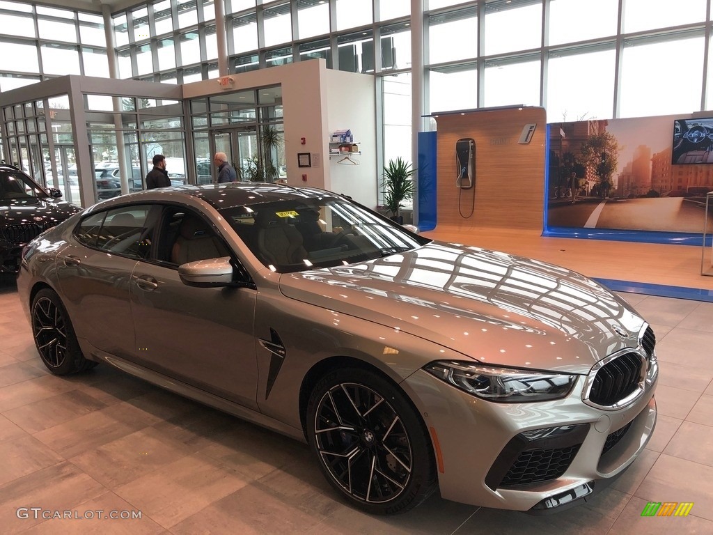 Donington Grey Metallic BMW M8