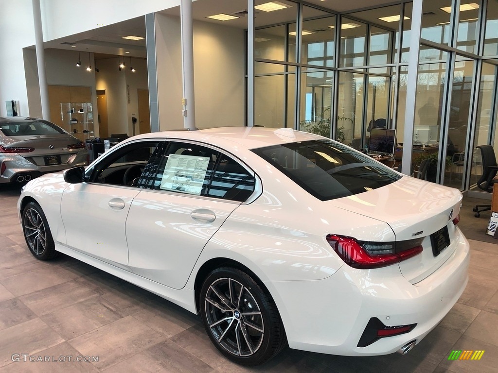 2020 3 Series 330i xDrive Sedan - Alpine White / Black photo #2