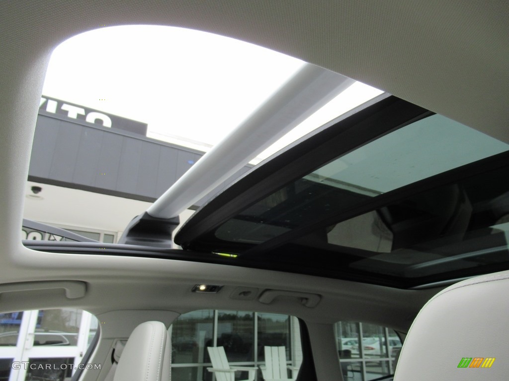 2019 Volvo XC60 T5 AWD Inscription Sunroof Photos