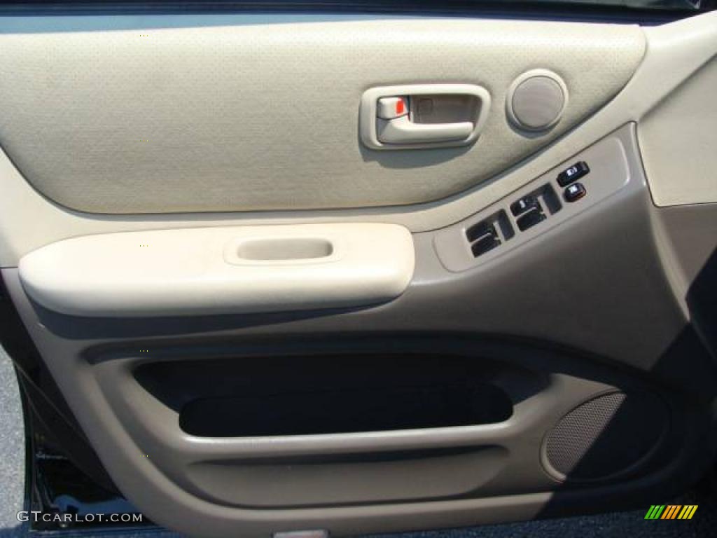 2006 Highlander V6 4WD - Black / Ivory Beige photo #6