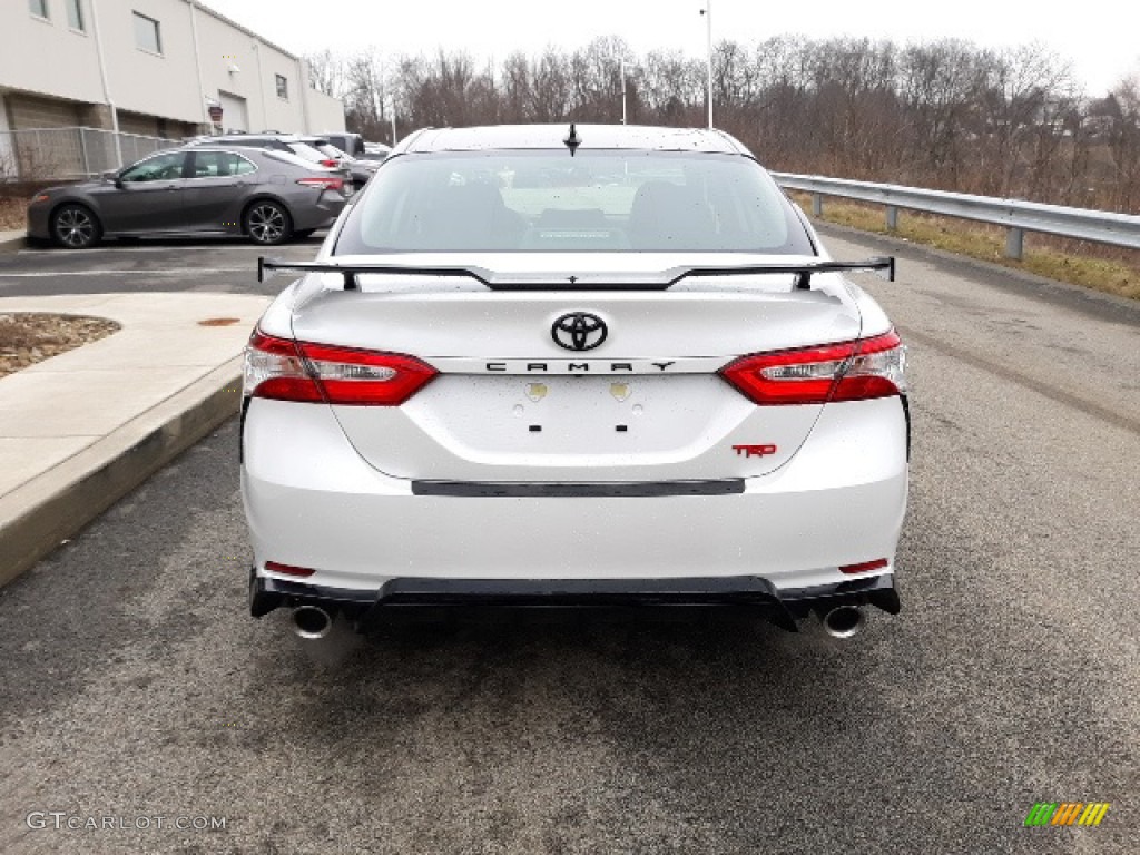 2020 Toyota Camry TRD Marks and Logos Photos