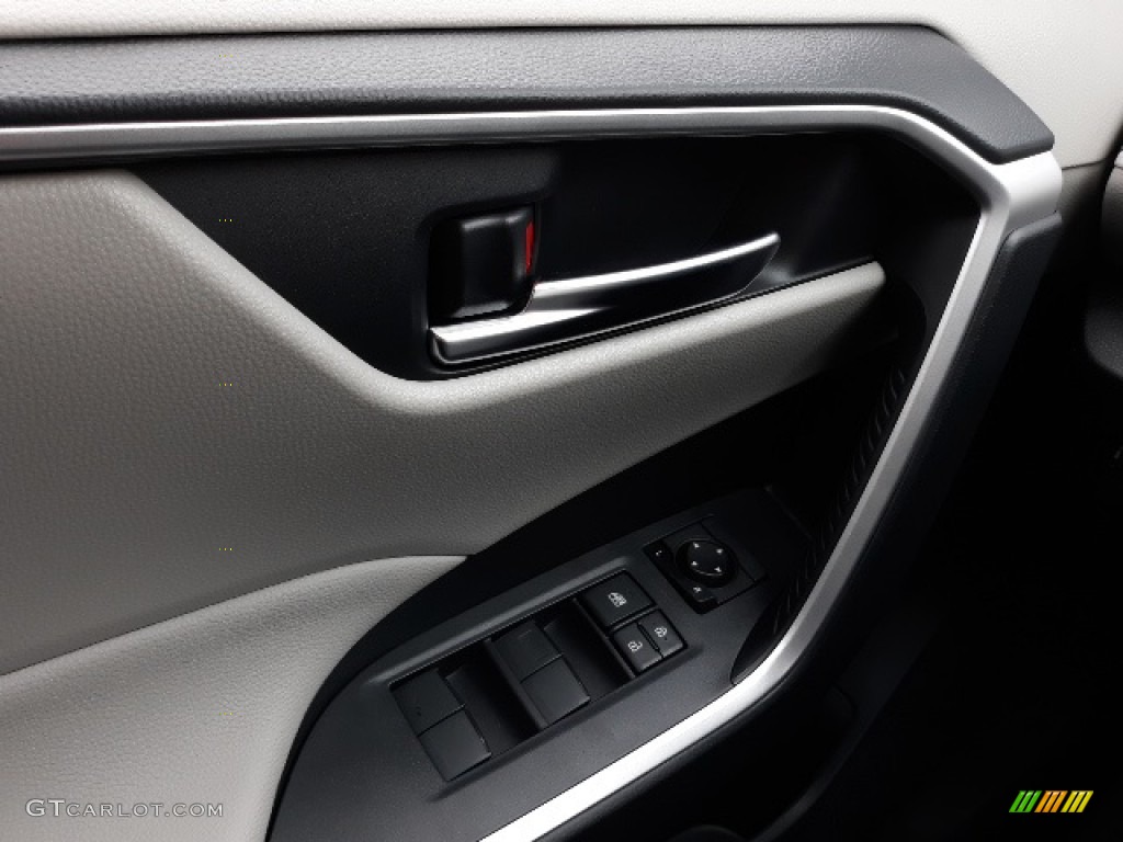 2020 RAV4 XLE AWD - Silver Sky Metallic / Light Gray photo #8