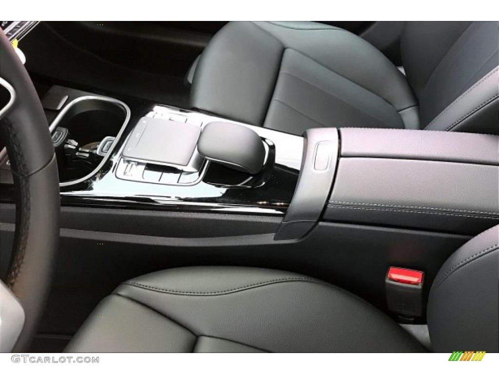 2020 A 220 Sedan - Digital White Metallic / Black photo #9