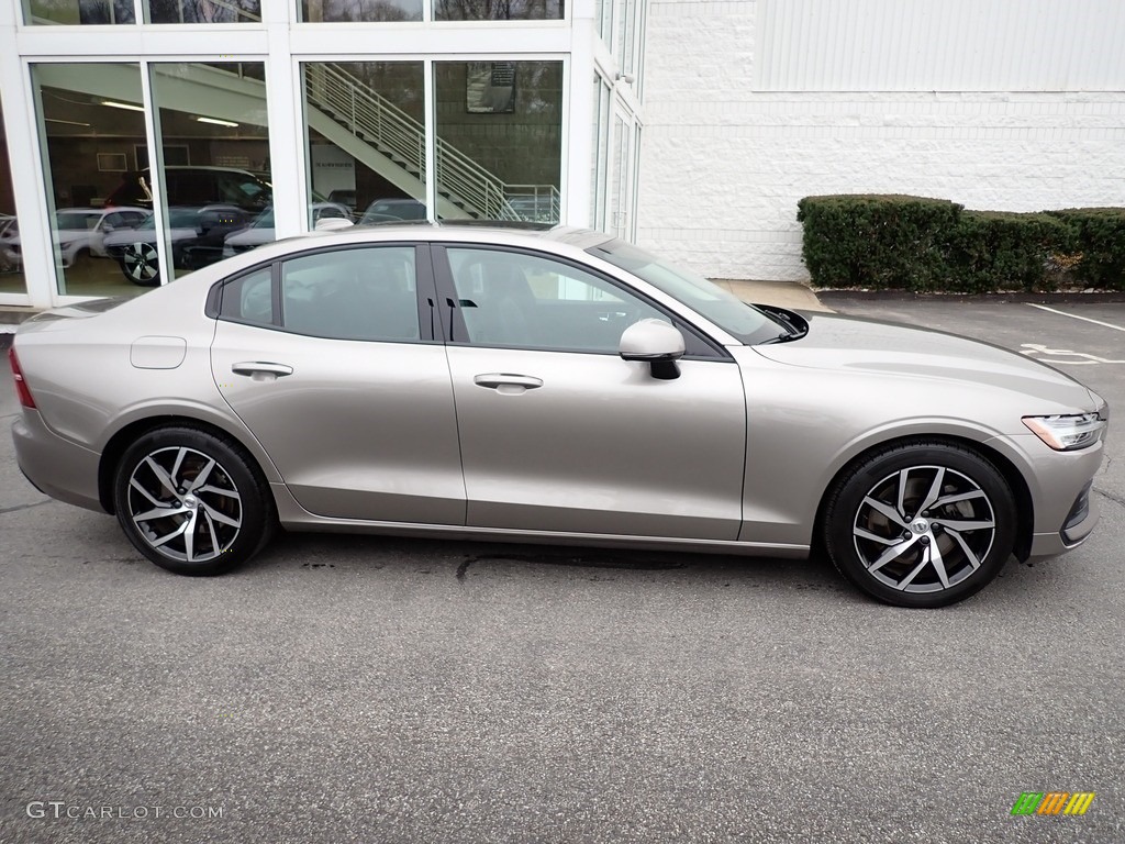 Pebble Gray Metallic 2019 Volvo S60 T6 AWD Momentum Exterior Photo #137213118