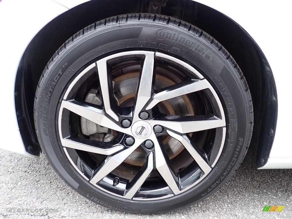 2019 Volvo S60 T6 AWD Momentum Wheel Photos