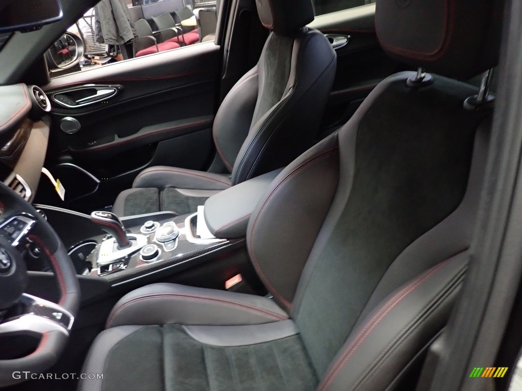 Black Interior 2020 Alfa Romeo Giulia TI Quadrifoglio Photo #137218017